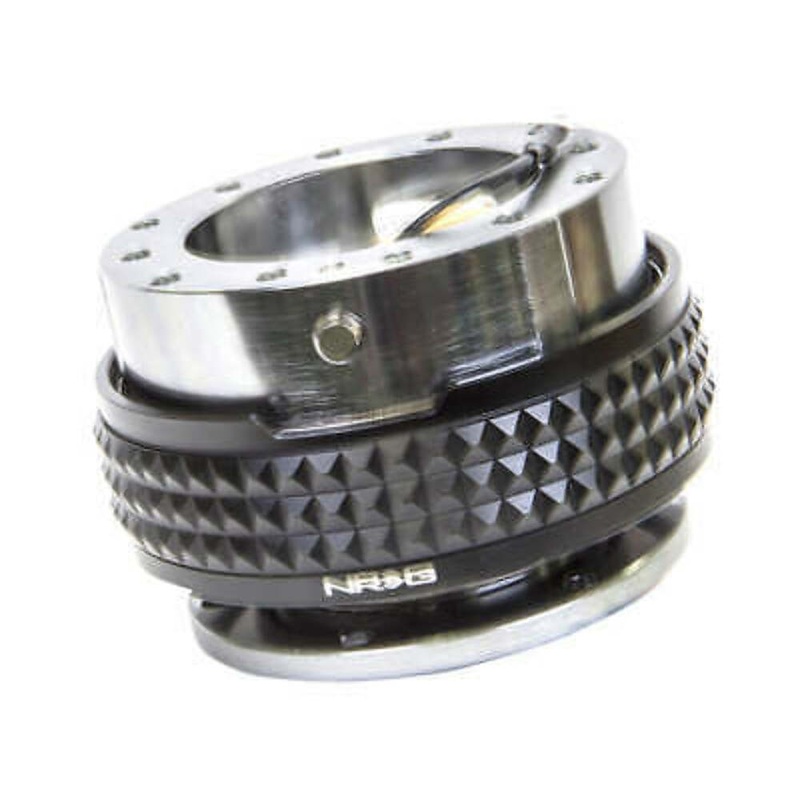 Ridetech 3 gallon aluminum air tank with two 1/4″ npt ports and one 1/8″ npt port. 31913100